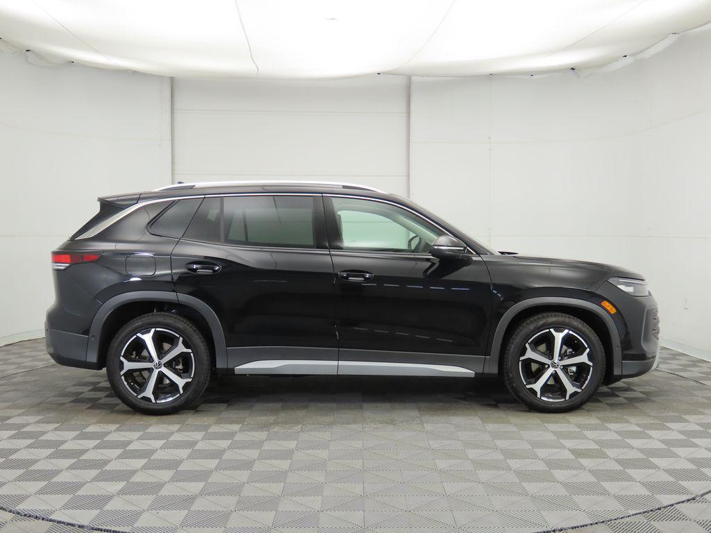 new 2025 Volkswagen Tiguan car, priced at $34,291