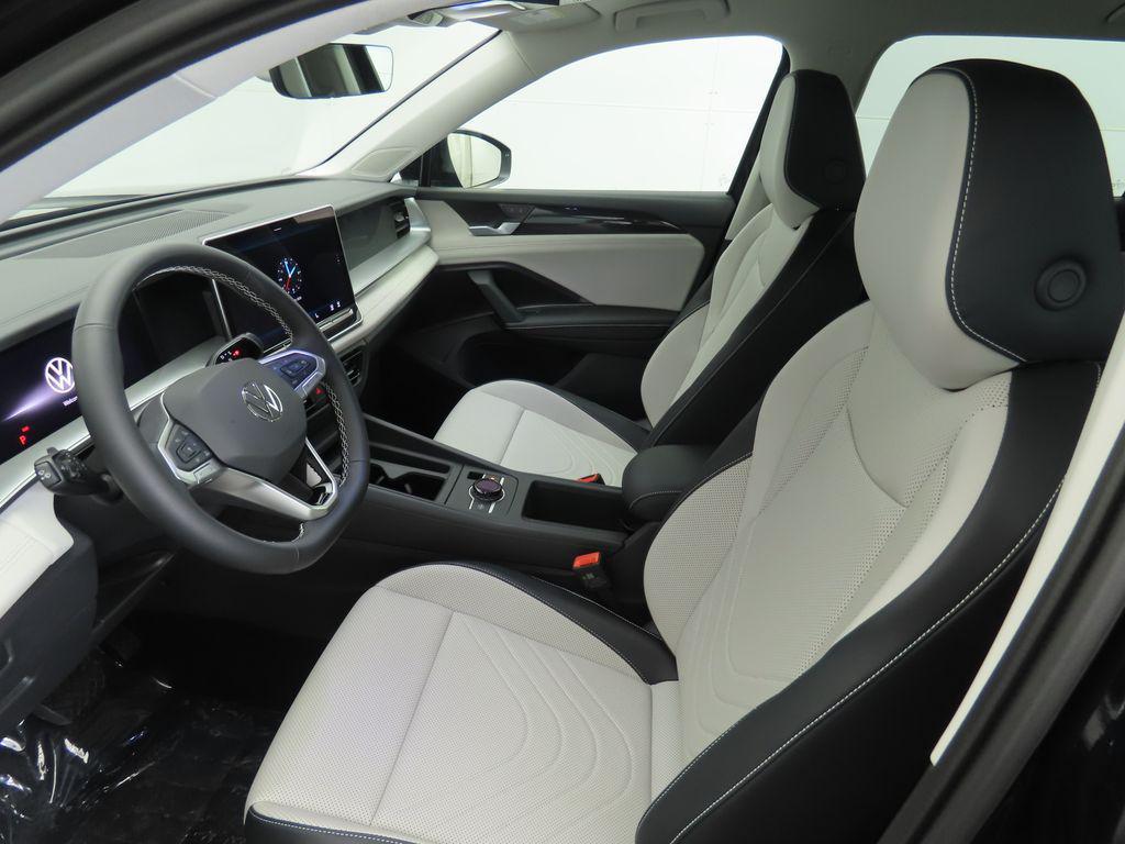 new 2025 Volkswagen Tiguan car, priced at $34,291