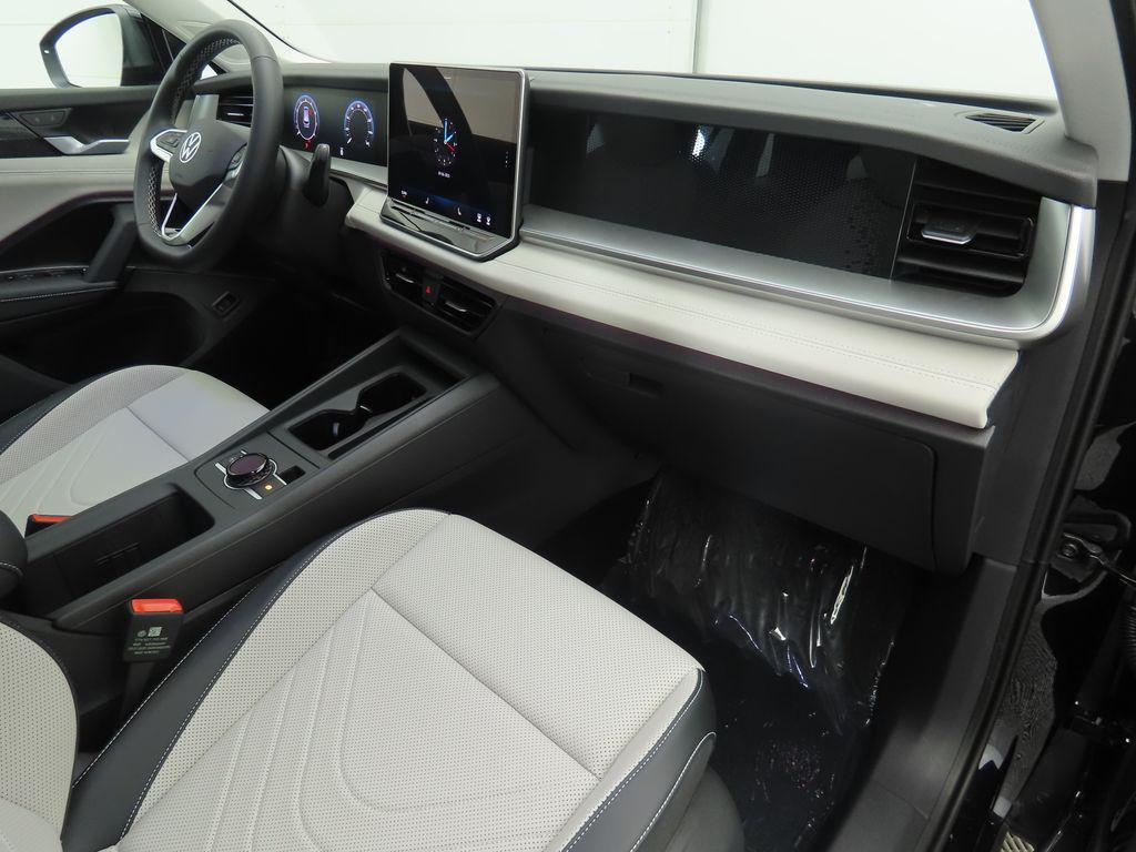 new 2025 Volkswagen Tiguan car, priced at $34,291