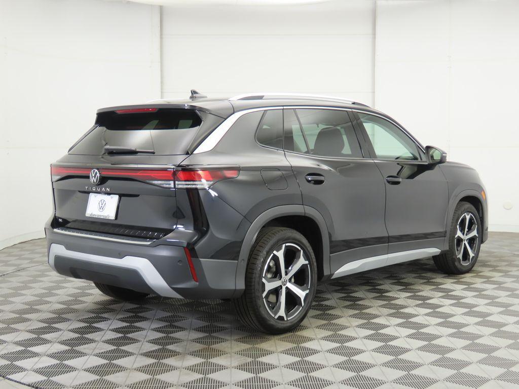 new 2025 Volkswagen Tiguan car, priced at $34,291