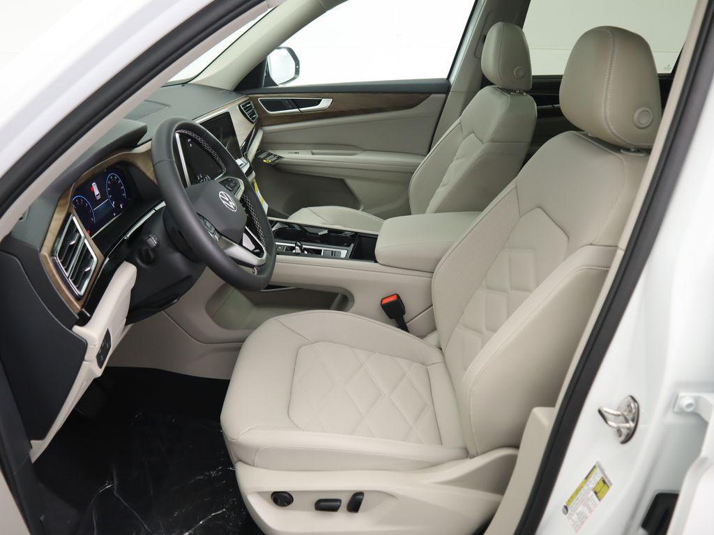new 2026 Volkswagen Atlas car, priced at $48,058