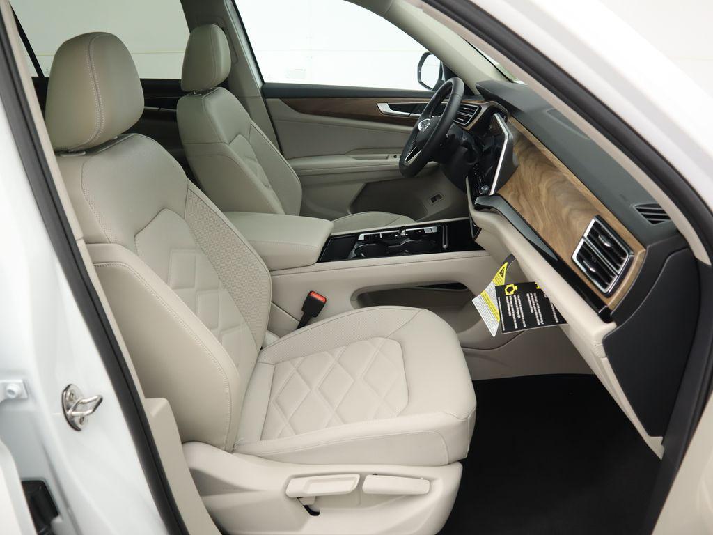 new 2026 Volkswagen Atlas car, priced at $48,058