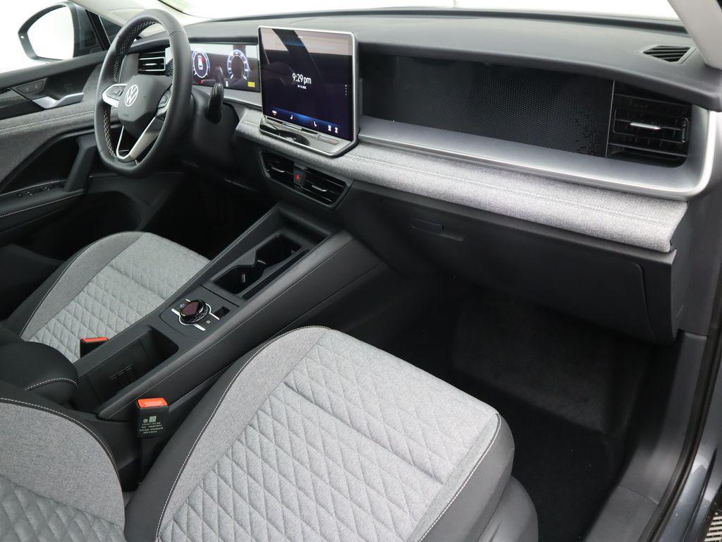 new 2025 Volkswagen Tiguan car, priced at $30,921