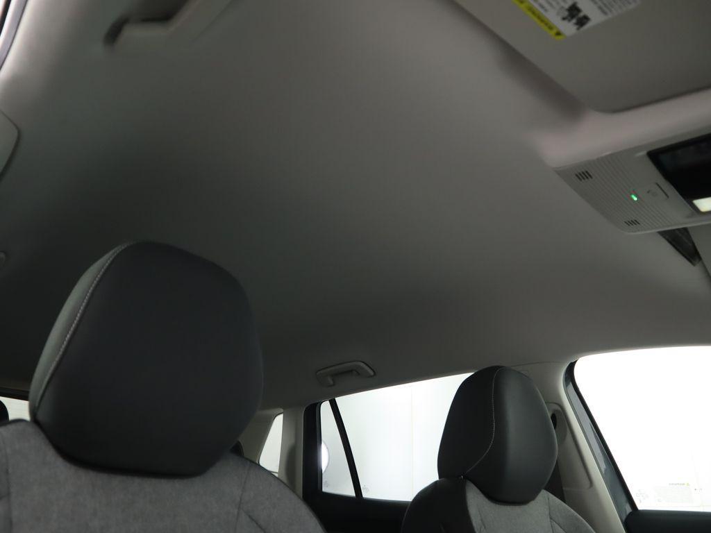 new 2025 Volkswagen Tiguan car, priced at $30,921