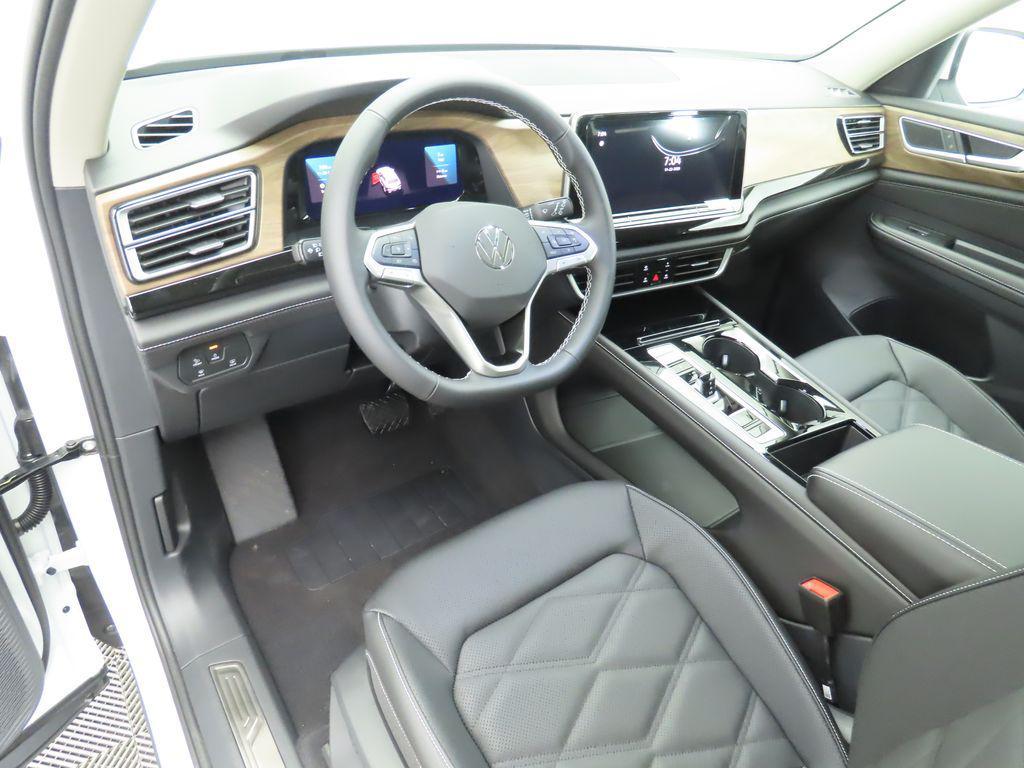 new 2026 Volkswagen Atlas car, priced at $48,533