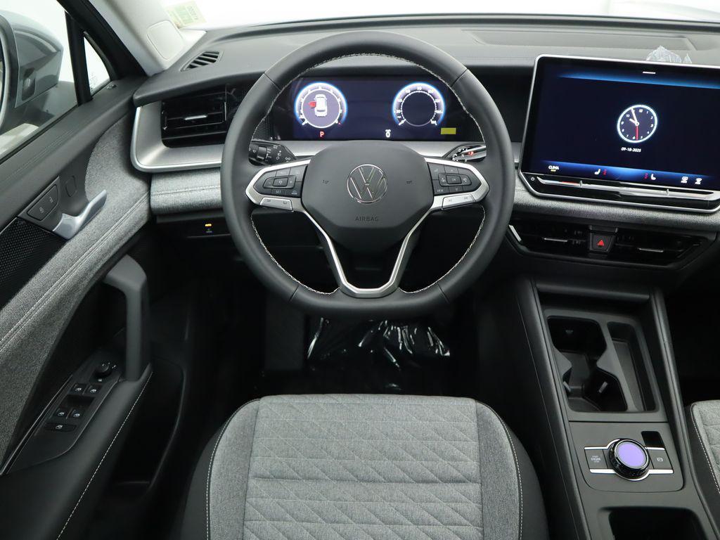 new 2025 Volkswagen Tiguan car, priced at $30,586