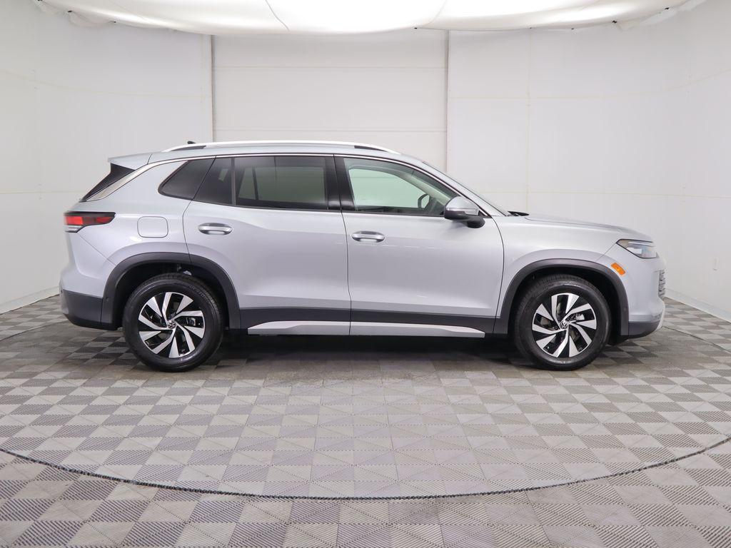 new 2025 Volkswagen Tiguan car, priced at $30,586