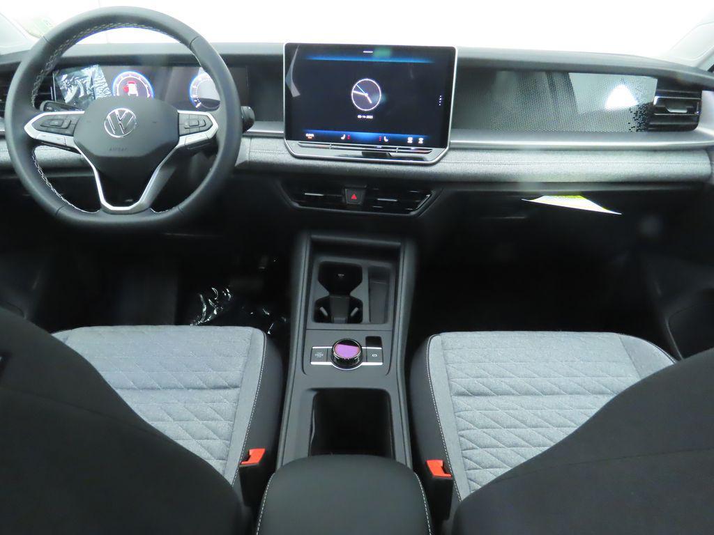 new 2025 Volkswagen Tiguan car, priced at $31,682