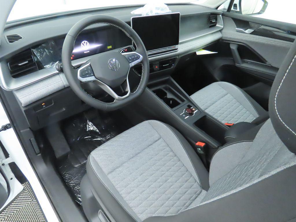 new 2025 Volkswagen Tiguan car, priced at $31,682