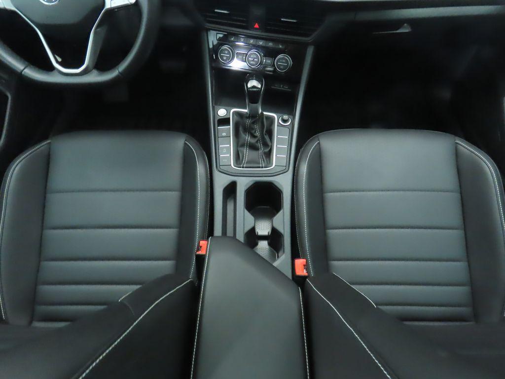 used 2024 Volkswagen Jetta car, priced at $21,200