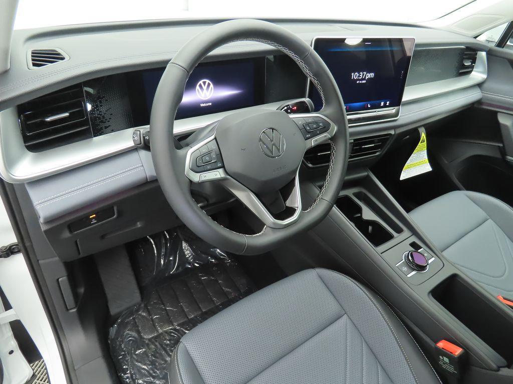 new 2025 Volkswagen Tiguan car, priced at $33,421