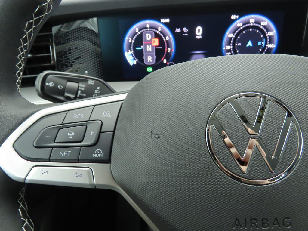 new 2025 Volkswagen Tiguan car, priced at $33,421