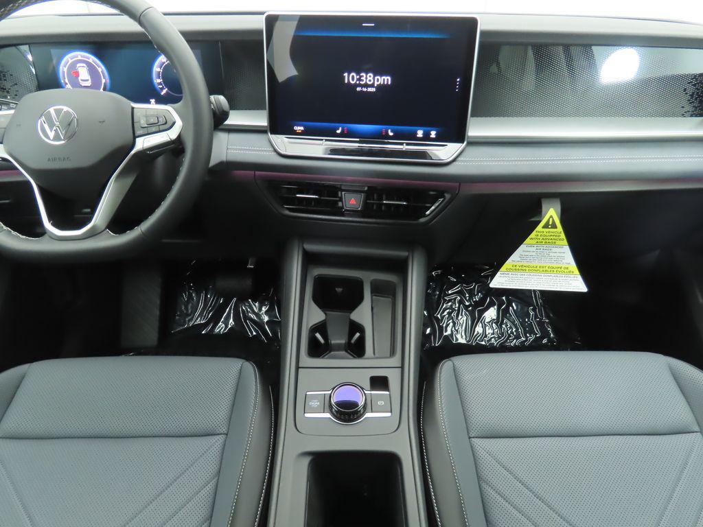 new 2025 Volkswagen Tiguan car, priced at $33,421