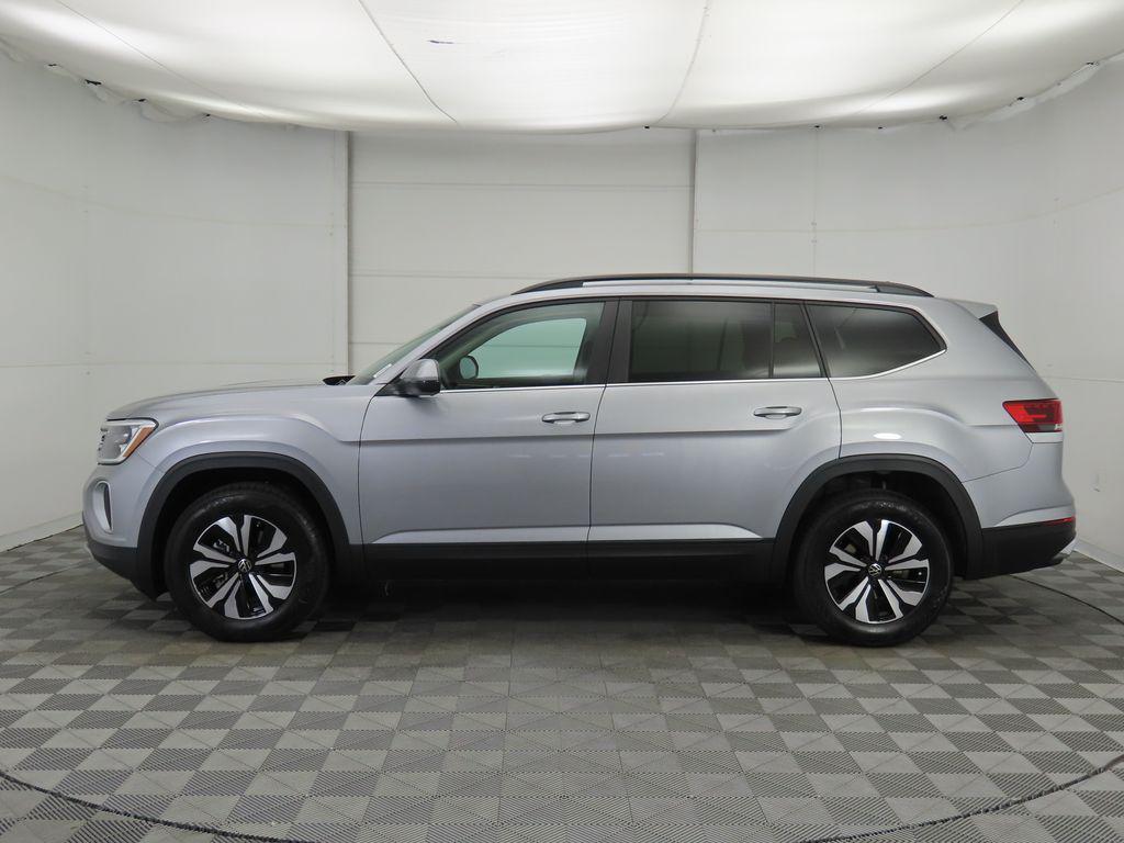new 2026 Volkswagen Atlas car, priced at $41,672