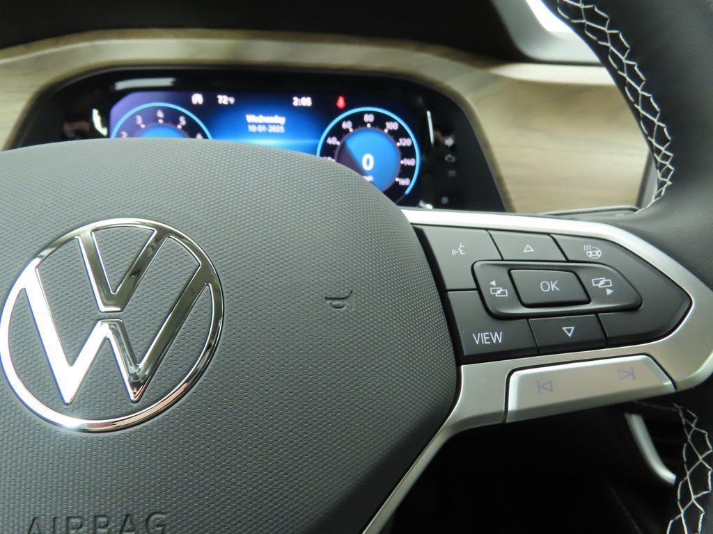 new 2026 Volkswagen Atlas car, priced at $41,672