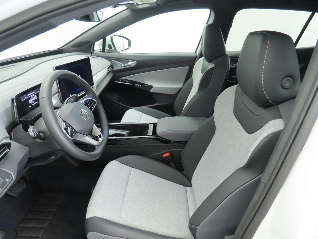 new 2025 Volkswagen ID.4 car, priced at $47,271