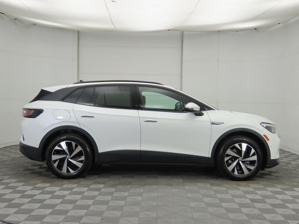 new 2025 Volkswagen ID.4 car, priced at $47,271