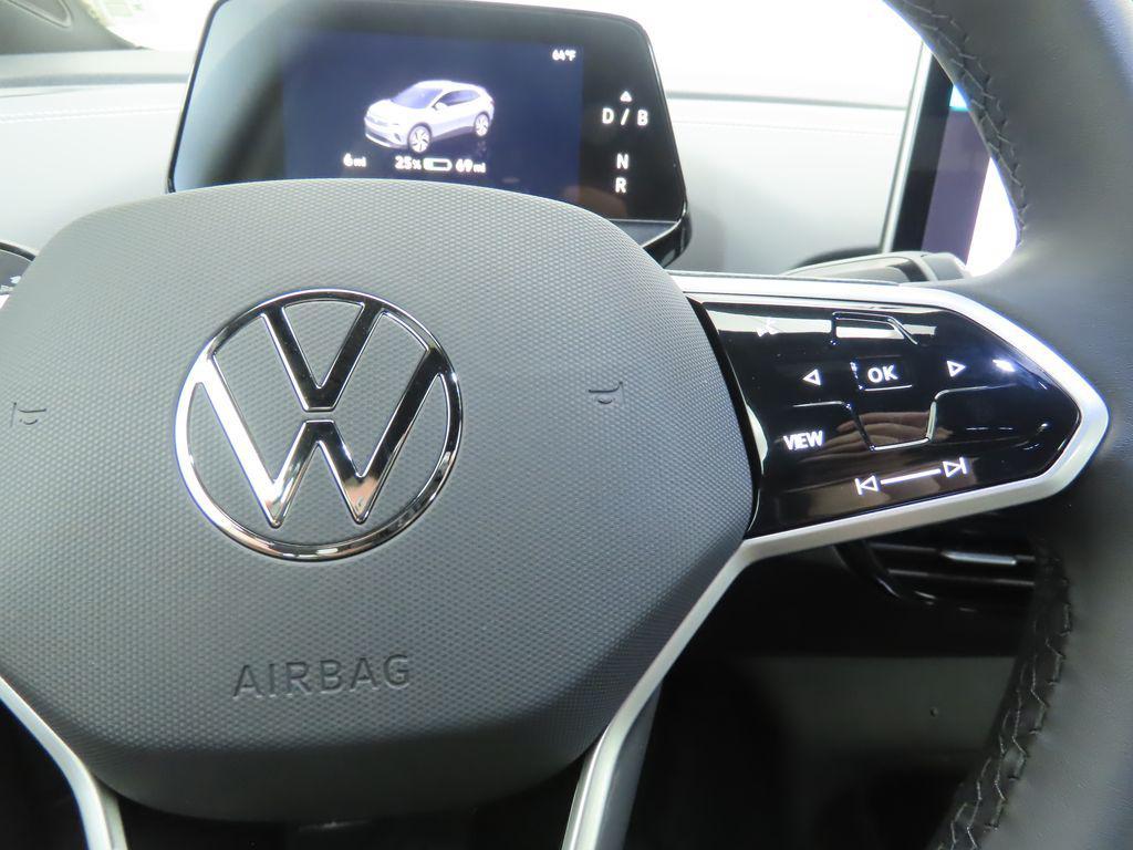 new 2025 Volkswagen ID.4 car, priced at $47,271