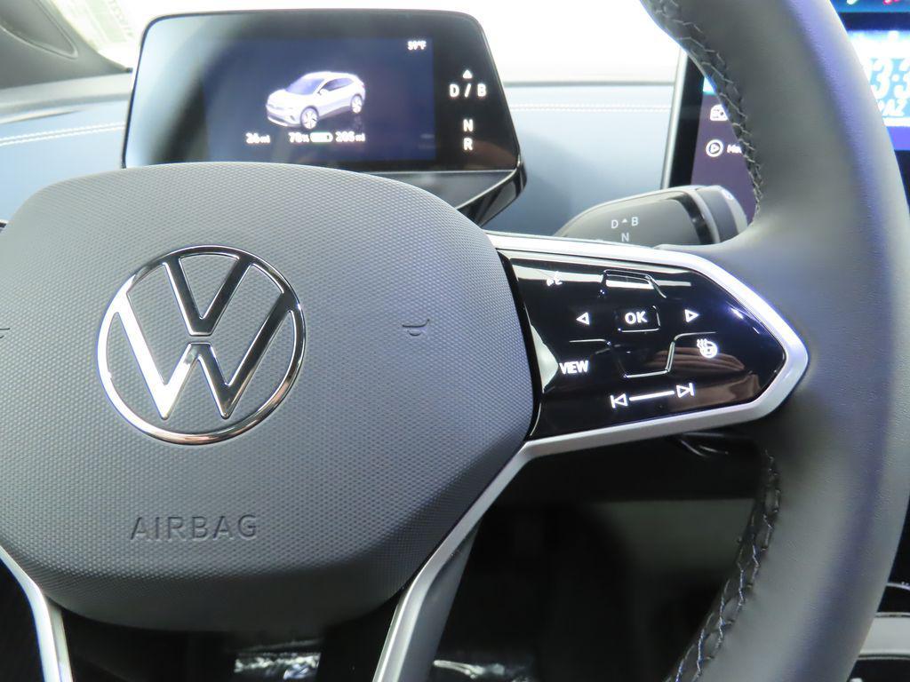 new 2025 Volkswagen ID.4 car, priced at $52,826