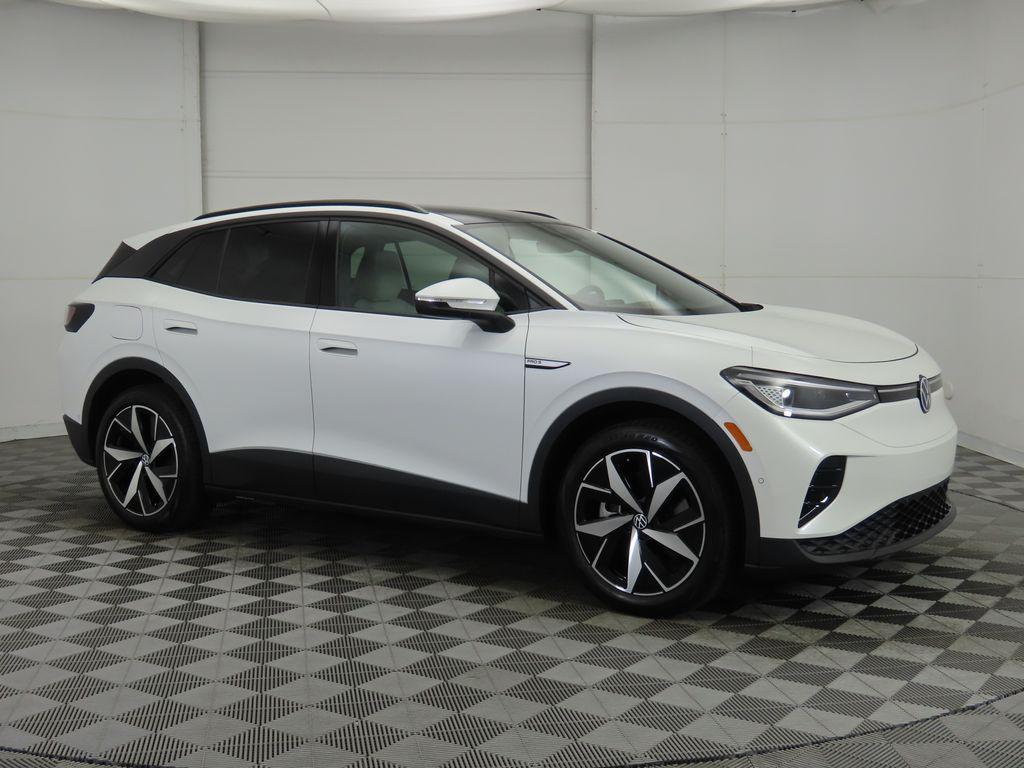 new 2025 Volkswagen ID.4 car, priced at $52,826