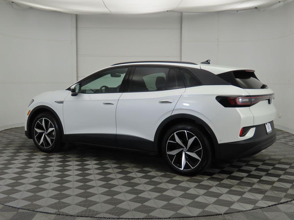 new 2025 Volkswagen ID.4 car, priced at $52,826