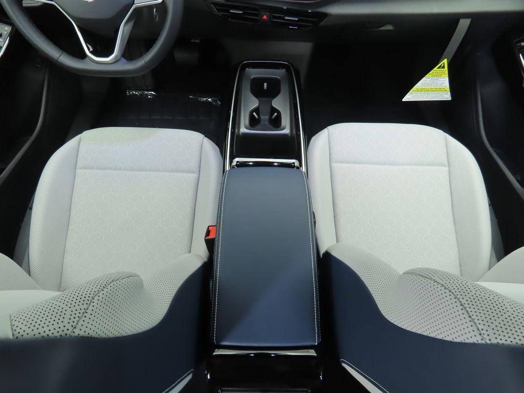 new 2025 Volkswagen ID.4 car, priced at $52,826