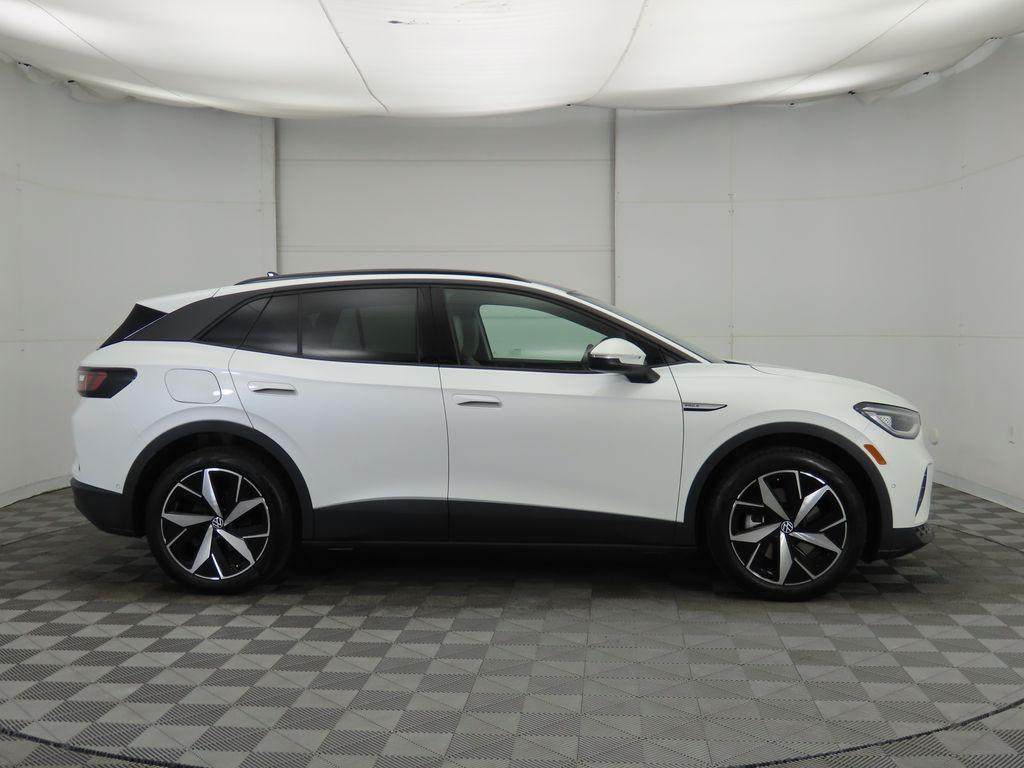 new 2025 Volkswagen ID.4 car, priced at $52,826