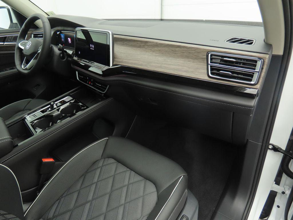 new 2025 Volkswagen Atlas car, priced at $53,499