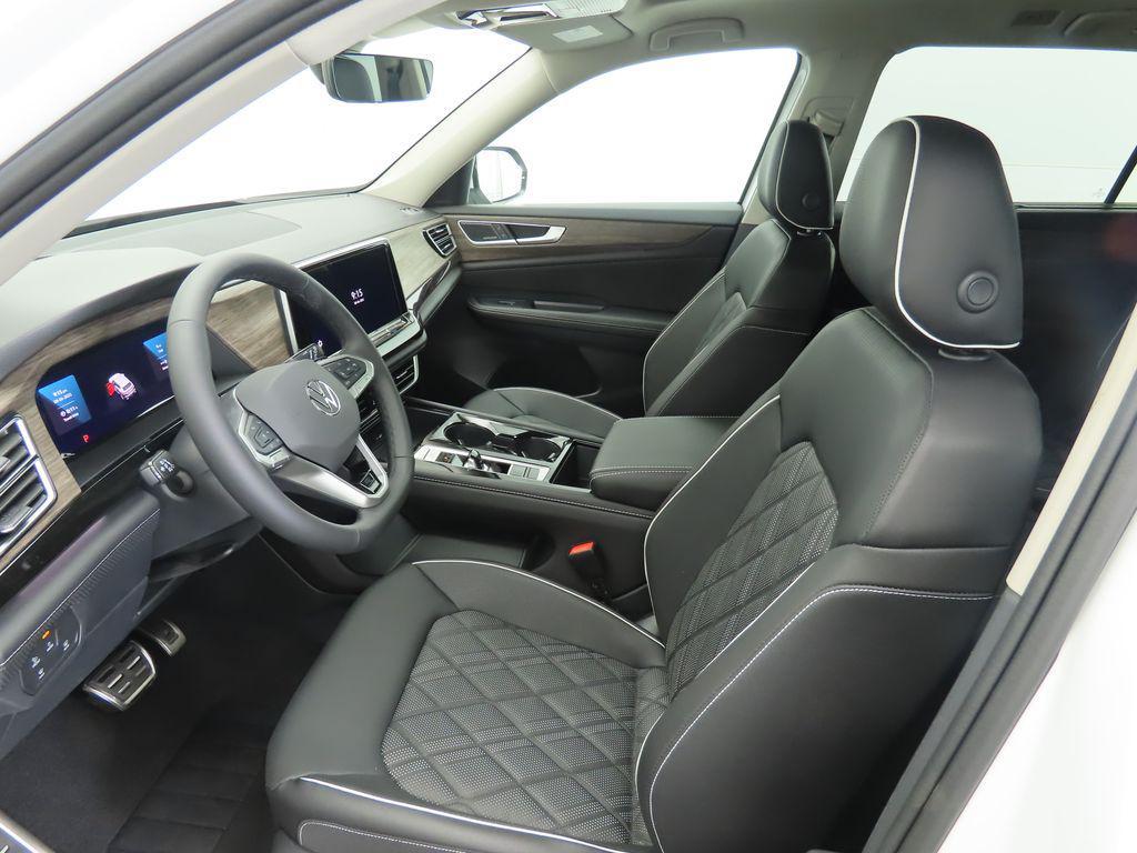 new 2025 Volkswagen Atlas car, priced at $53,499