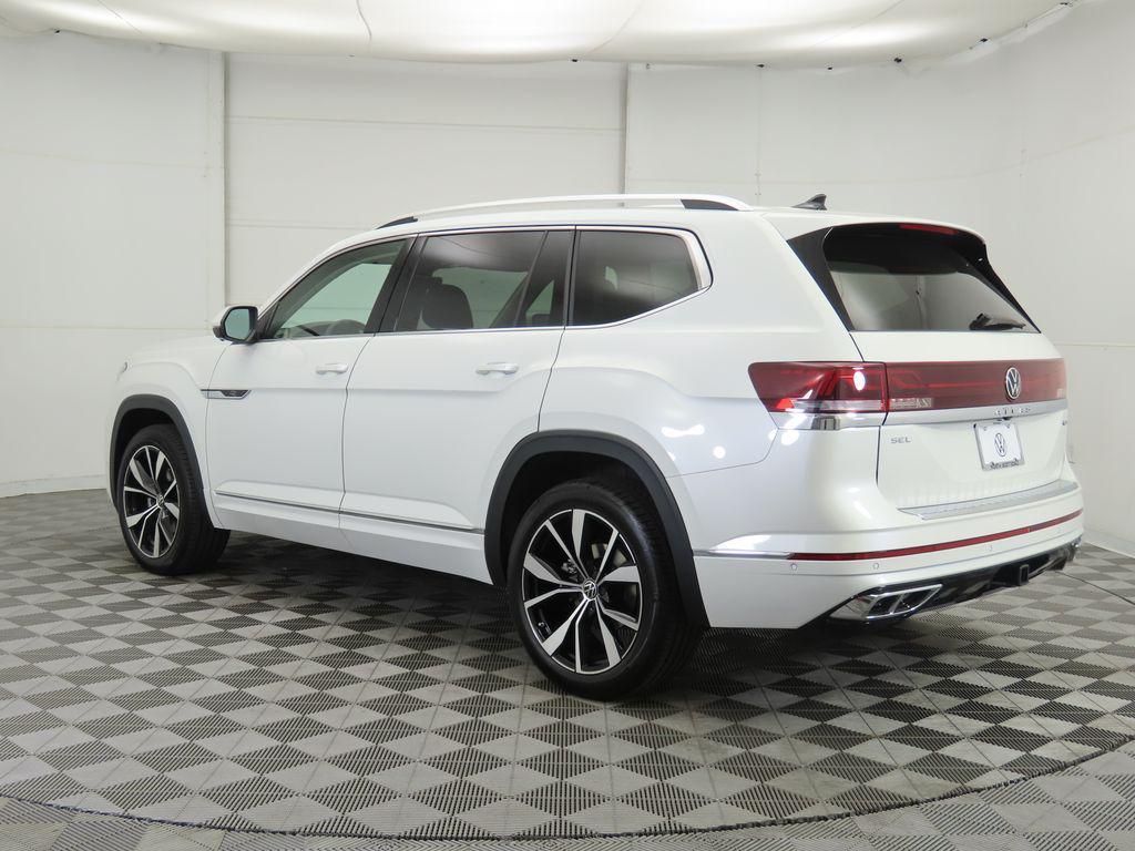 new 2025 Volkswagen Atlas car, priced at $53,499
