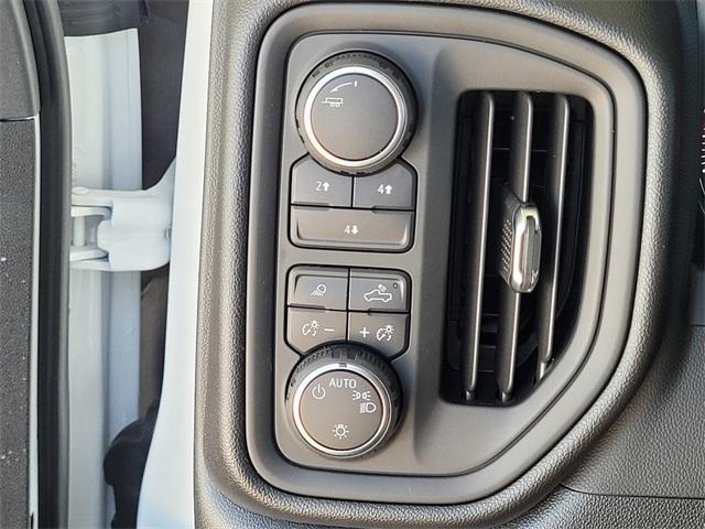new 2025 Chevrolet Silverado 3500 car, priced at $94,919