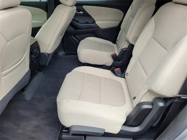 used 2023 Chevrolet Traverse car, priced at $32,988