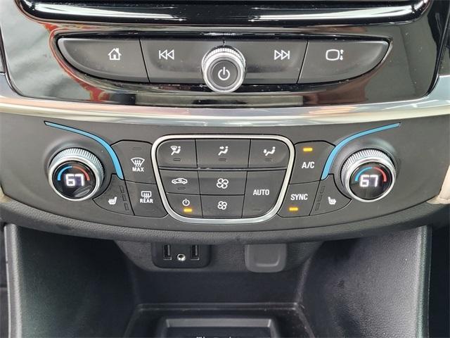 used 2023 Chevrolet Traverse car, priced at $32,988