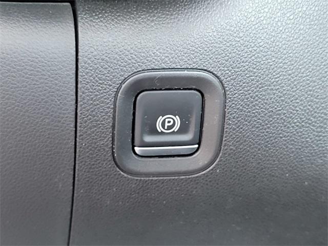 used 2024 Chevrolet Silverado 1500 car, priced at $35,892