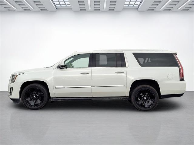 used 2020 Cadillac Escalade ESV car, priced at $45,894