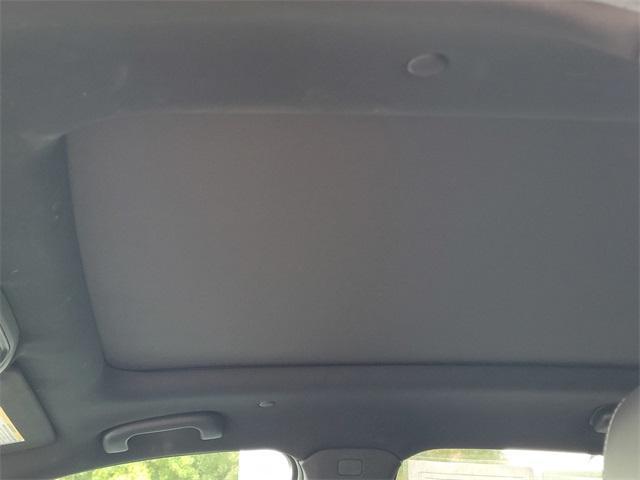 used 2021 Cadillac XT5 car, priced at $24,994