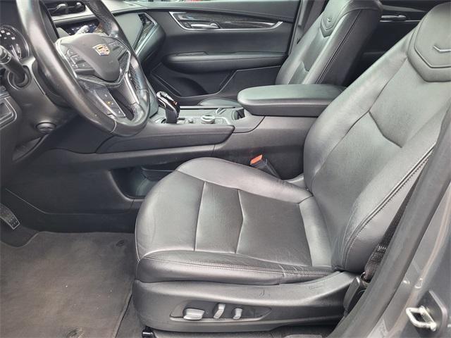 used 2021 Cadillac XT5 car, priced at $24,994