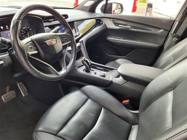 used 2023 Cadillac XT6 car, priced at $35,994