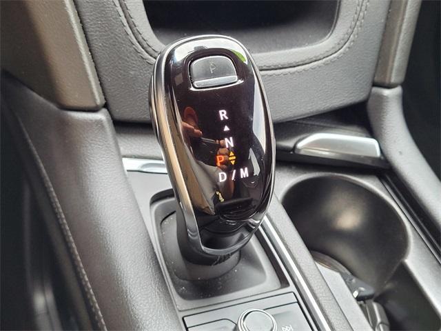 used 2023 Cadillac XT6 car, priced at $35,994