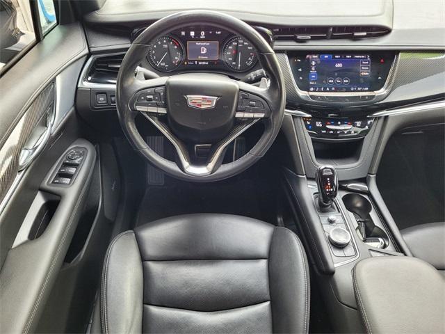 used 2023 Cadillac XT6 car, priced at $35,994