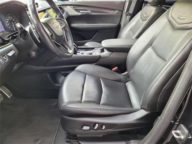 used 2023 Cadillac XT6 car, priced at $35,994