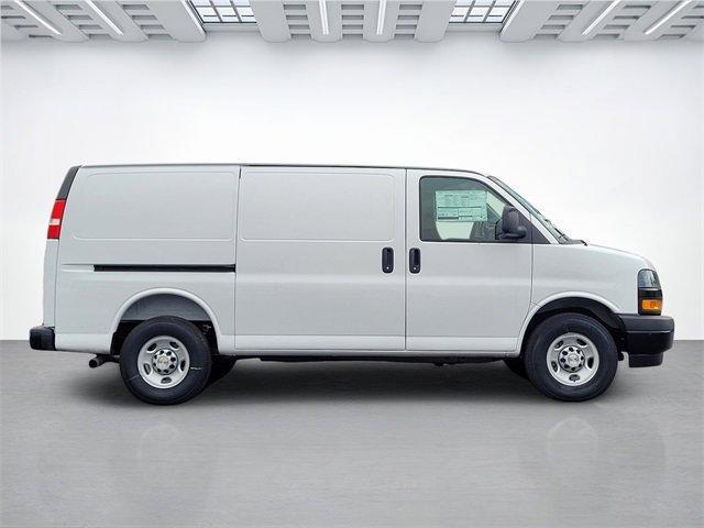 new 2025 Chevrolet Express 2500 car