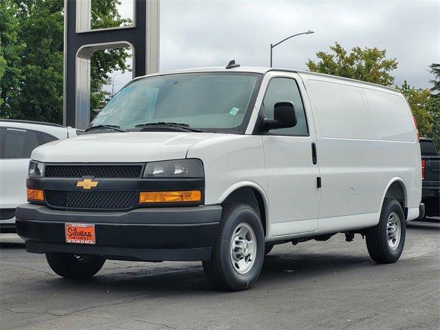 new 2025 Chevrolet Express 2500 car