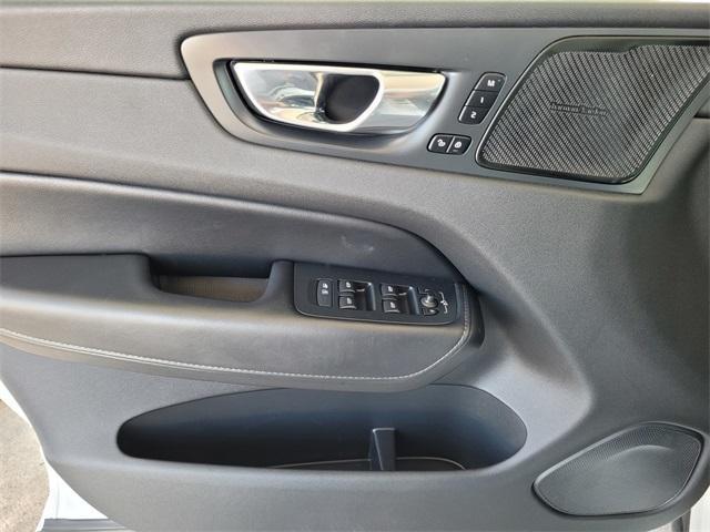 used 2022 Volvo XC60 car, priced at $34,994