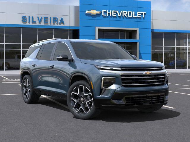 new 2025 Chevrolet Traverse car