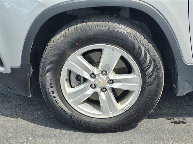 used 2022 Chevrolet Trax car, priced at $17,693