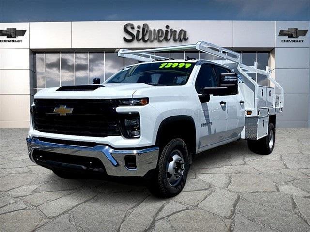 new 2024 Chevrolet Silverado 3500 car, priced at $67,695