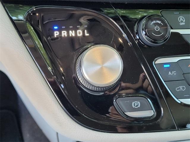 used 2020 Chrysler Pacifica car, priced at $26,393