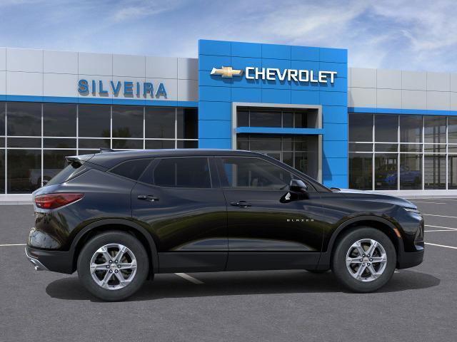 new 2025 Chevrolet Blazer car