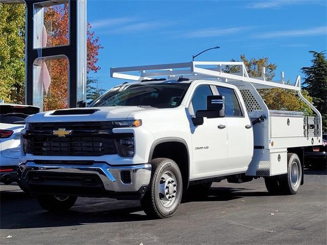 new 2025 Chevrolet Silverado 3500 car, priced at $86,082